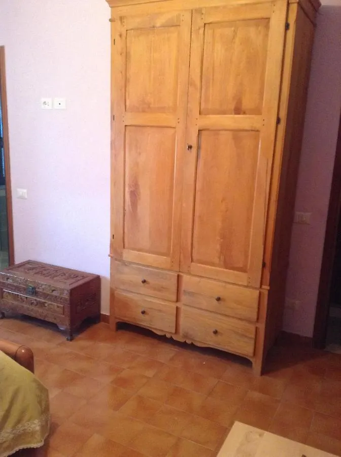 Casa Lory Montevitozzo Frazione Sorano-Camera Con Bagno Privato, Cucina E Salotto Sorano  0*, Sorano (Grosseto)